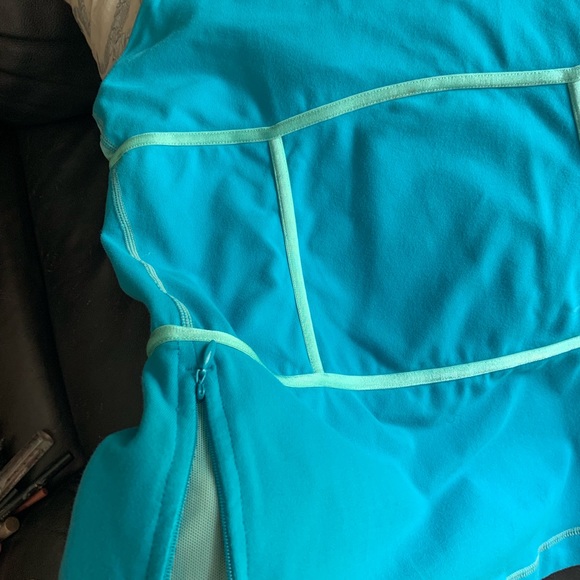 Lululemon top - Picture 3 of 4